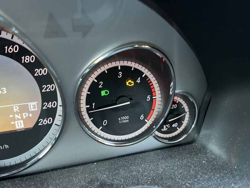 カムシャフトスピードセンサー不良による始動不良/ベンツE350d - UG