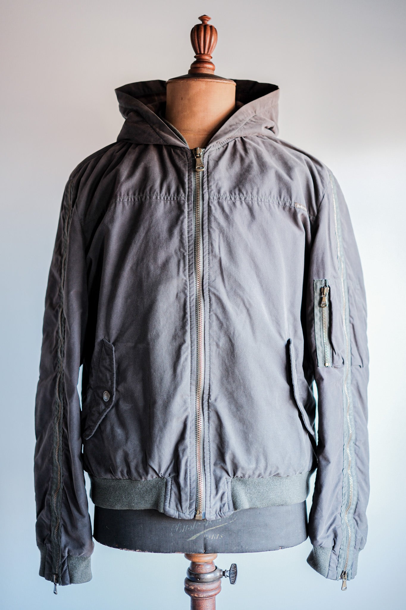 00's] OLD DOLCE & GABBANA ZIP UP HOODED JACKET SIZE.L