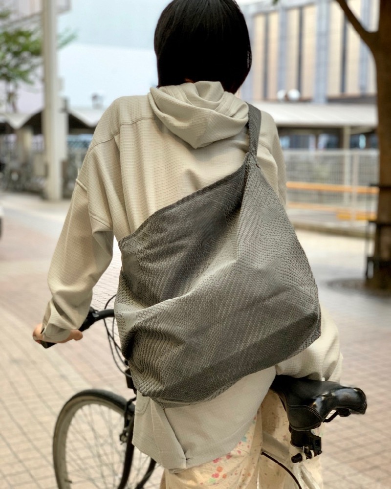 ミナペルホネンland puzzleボディバッグ ショルダー ベージュ ミナ