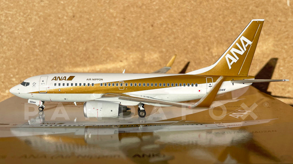 全日空商事 1/200 ANA B737-700 GOLD JET 非売品 全日空商事 1/200 ANA
