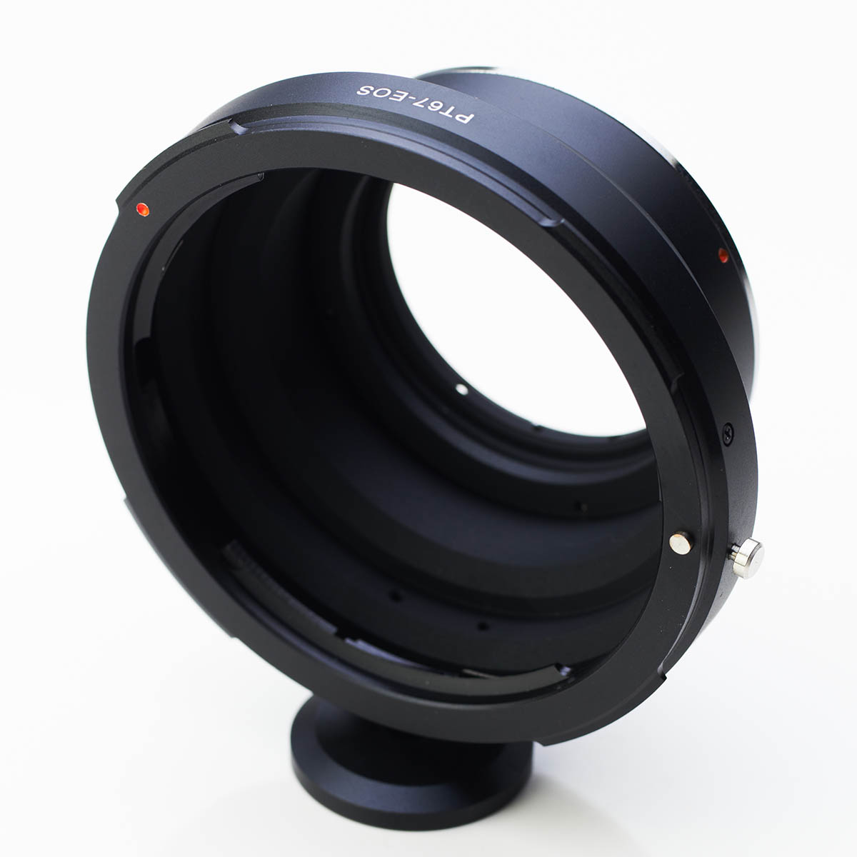 巨大な悪魔の輪っか!!!】超大物カメラPENTAX67の出来の良いマウント