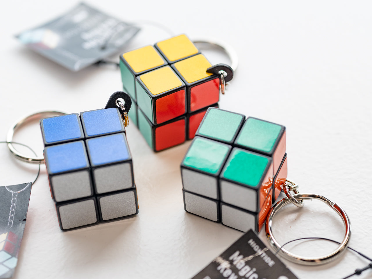 マジックキューブ キーホルダー (リフレクター) – 文化堂 │ Pentonote
