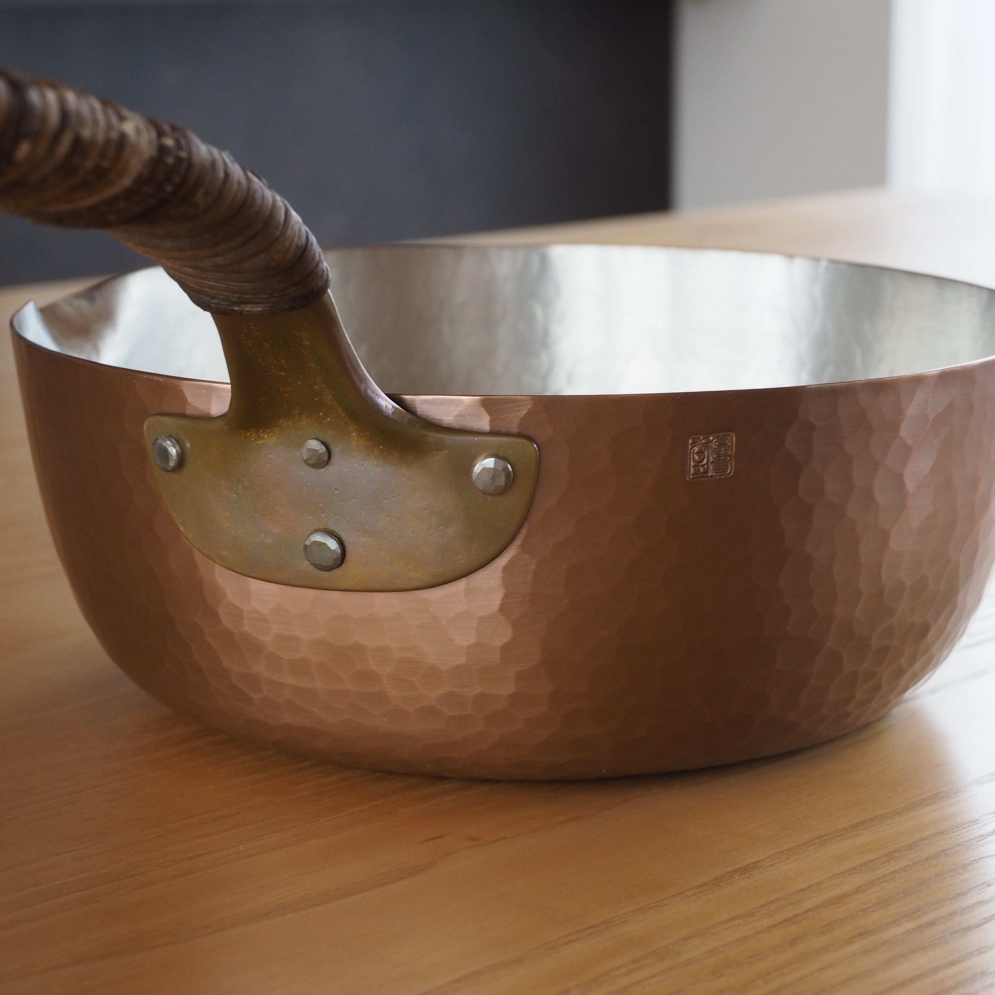 富貴堂／片手鍋19cm（生地色・片口） 取手つる巻き仕様 – phaseii