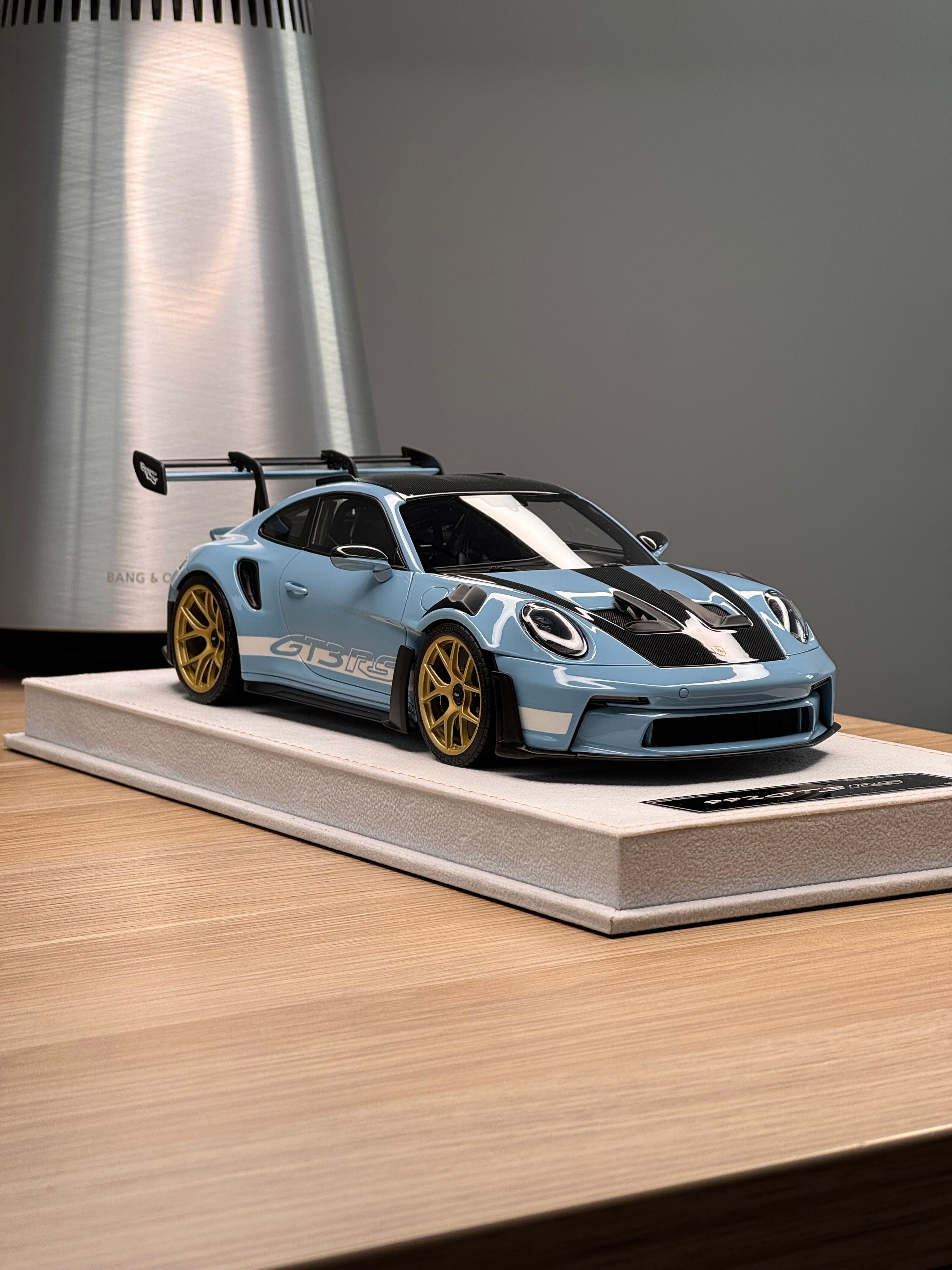 Porsche 911 992 GT3RS - Haze Blue - 1:18