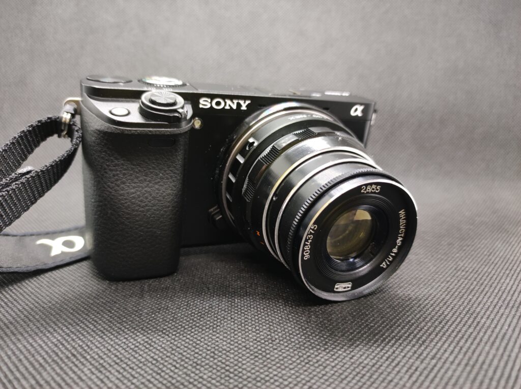 オールドレンズ・作例あり】Industar-61 L/D 55mm f/2.8を持って