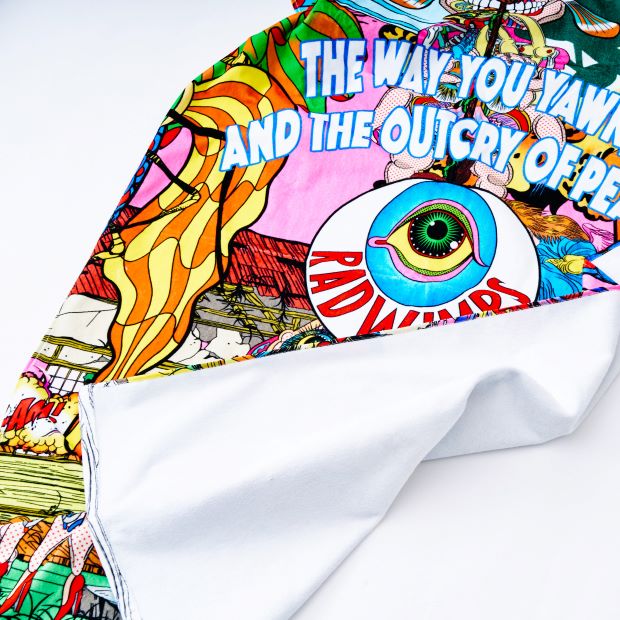 通信販売】ワールドツアー2024 ビーチタオル – RADWIMPS ONLINE STORE