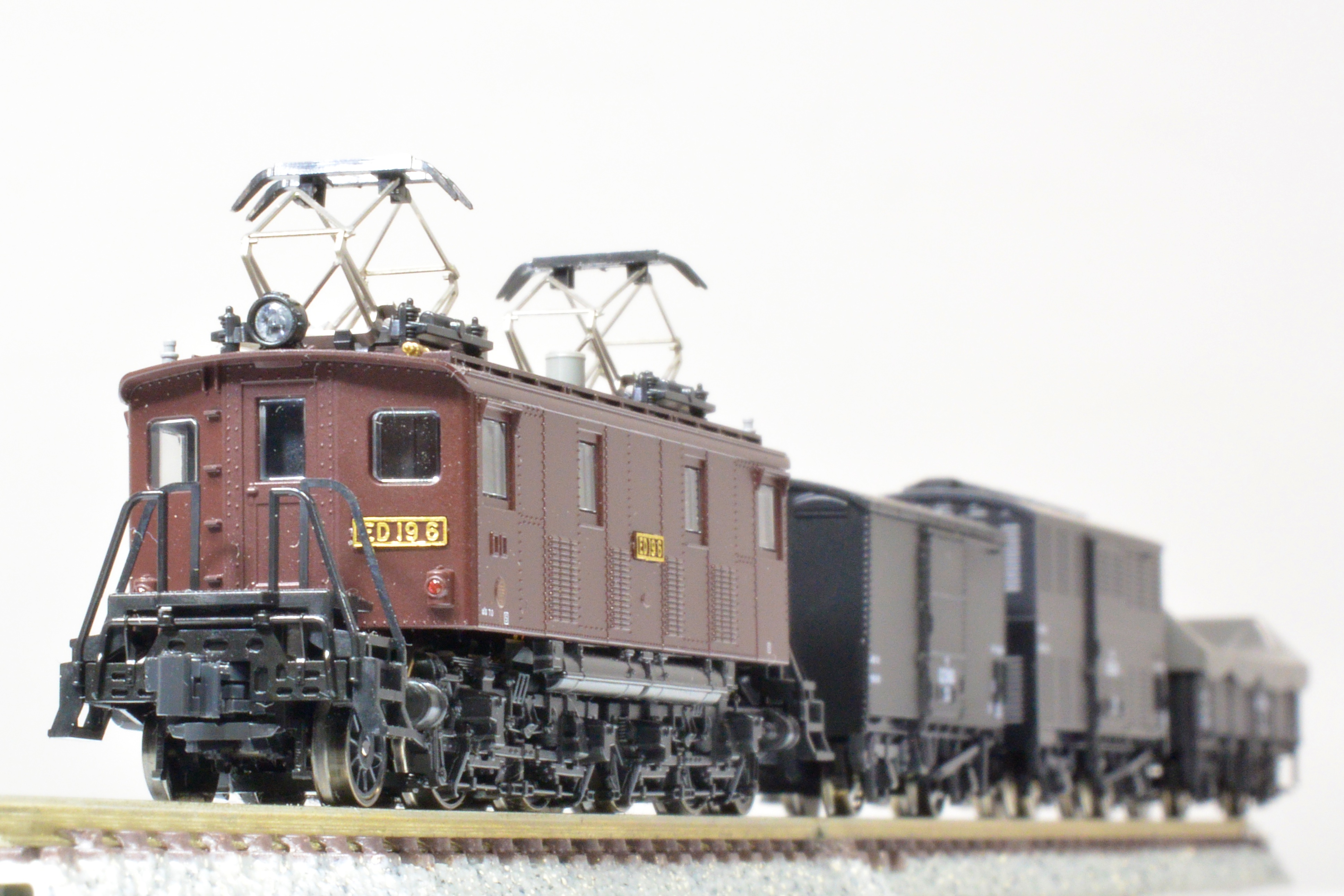 KATO】飯田線の旧型電機ED19が入線 – 鉄道模型部