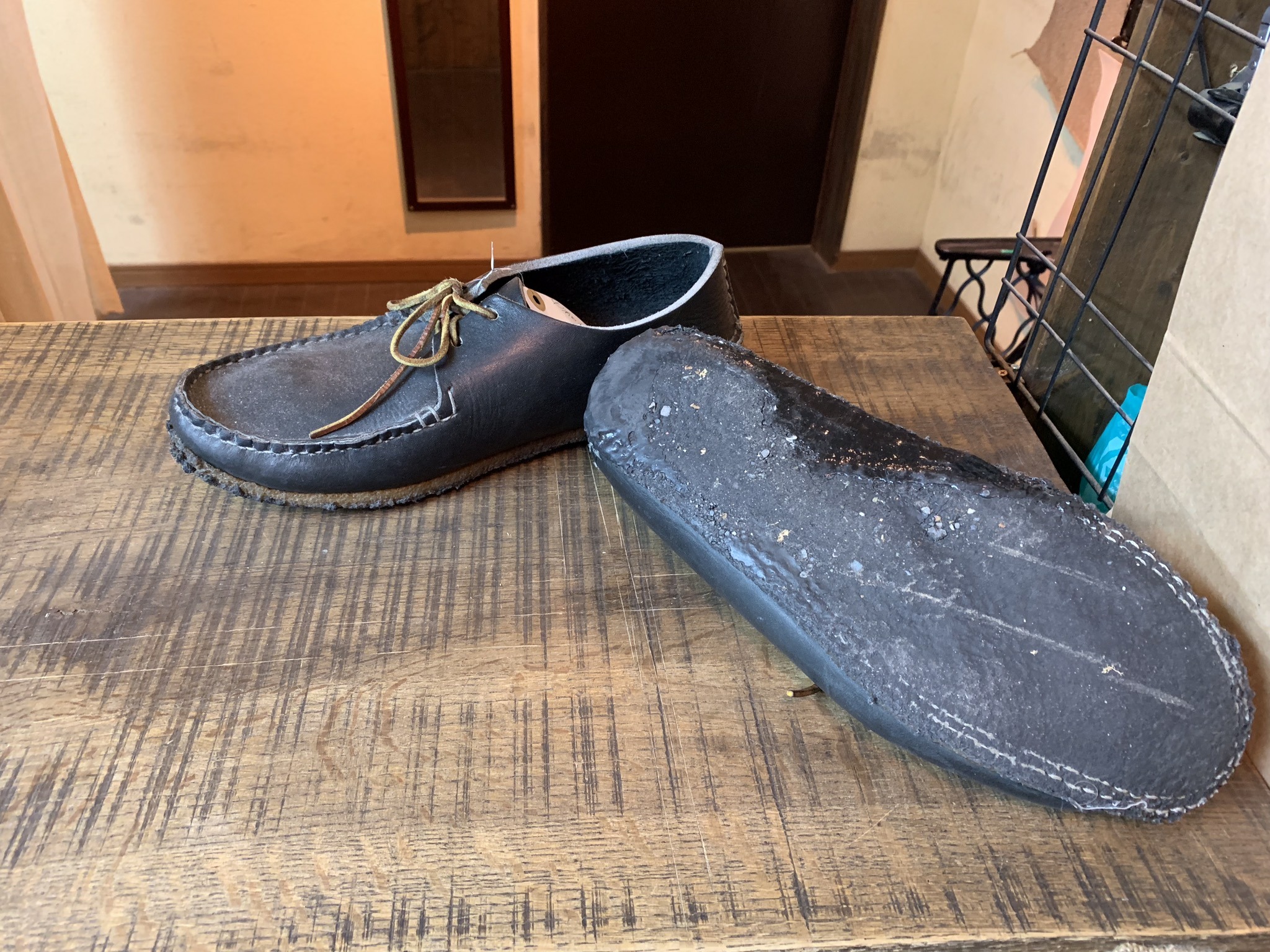 Arrow moccasin(アローモカシン) クレープソール交換: ソールリペア