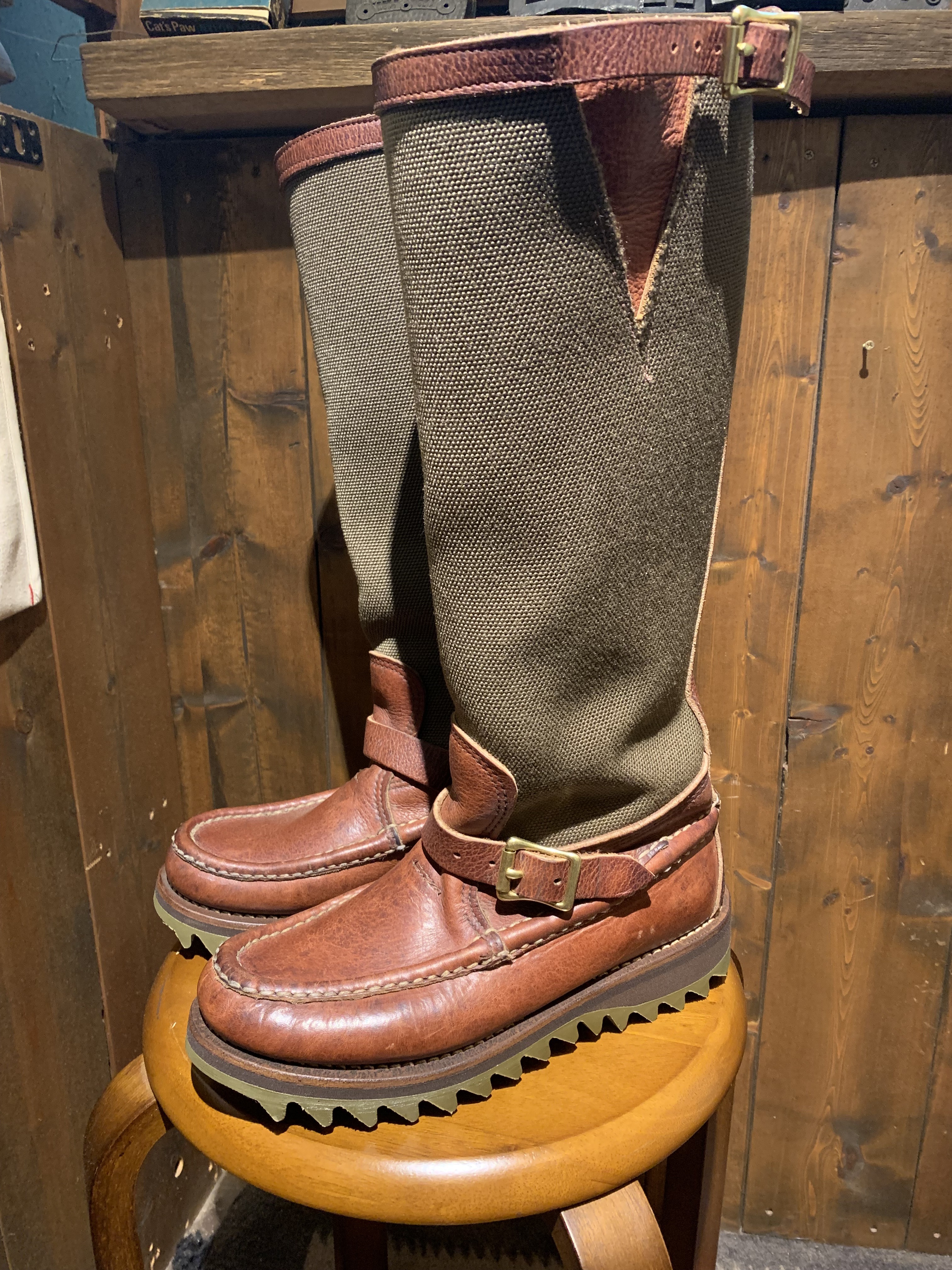 Russell moccasin (ラッセルモカシン) スネークブーツ vibram#7124