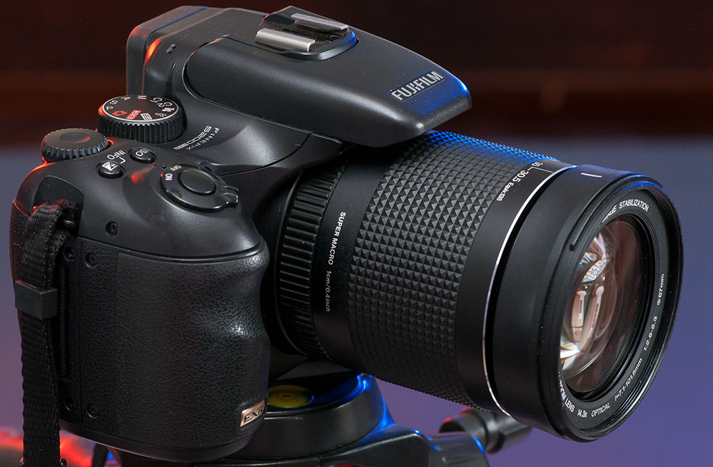 A Look Back: The Fujifilm S200EXR Digital Camera – Moving Pictures