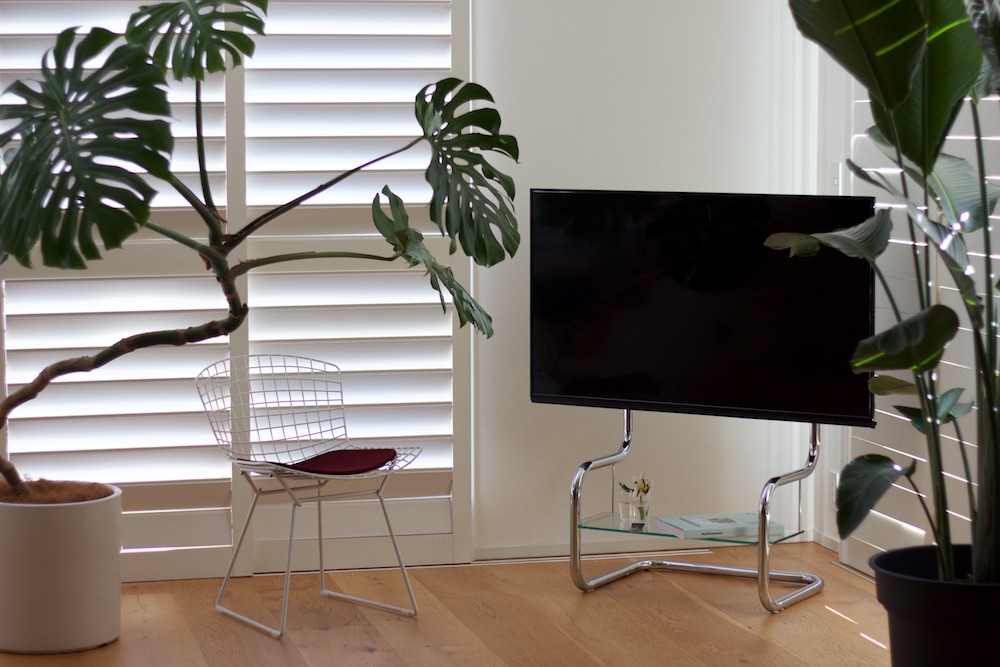 FSM シンプルデザインのテレビスタンド - zeitgeist