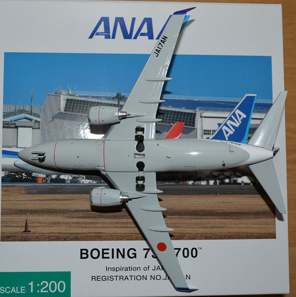 1/200 全日空商事 ANA B737-700 JA17AN