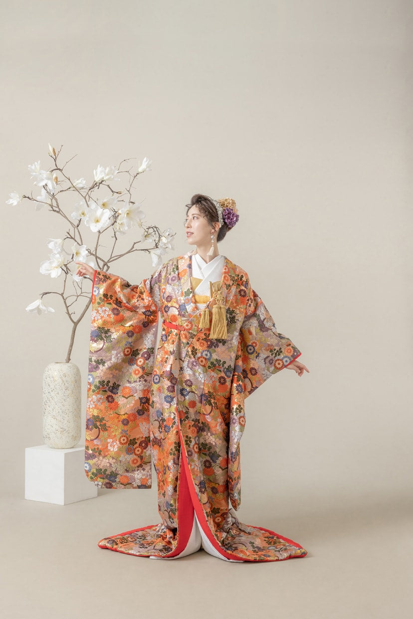 色打掛・唐織秋草｜白無垢・色打掛レンタルなら結婚式着物専門の【THE