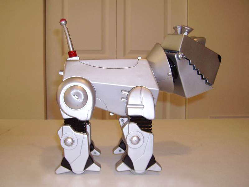 Mega-Byte The Hound Droid - The Old Robot's Web Site