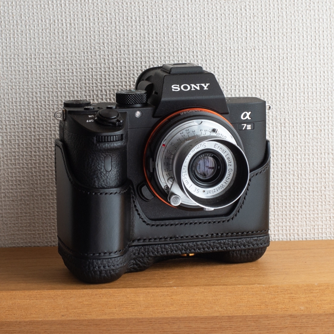 SONYα7III用速写ケースグリップエクステンション