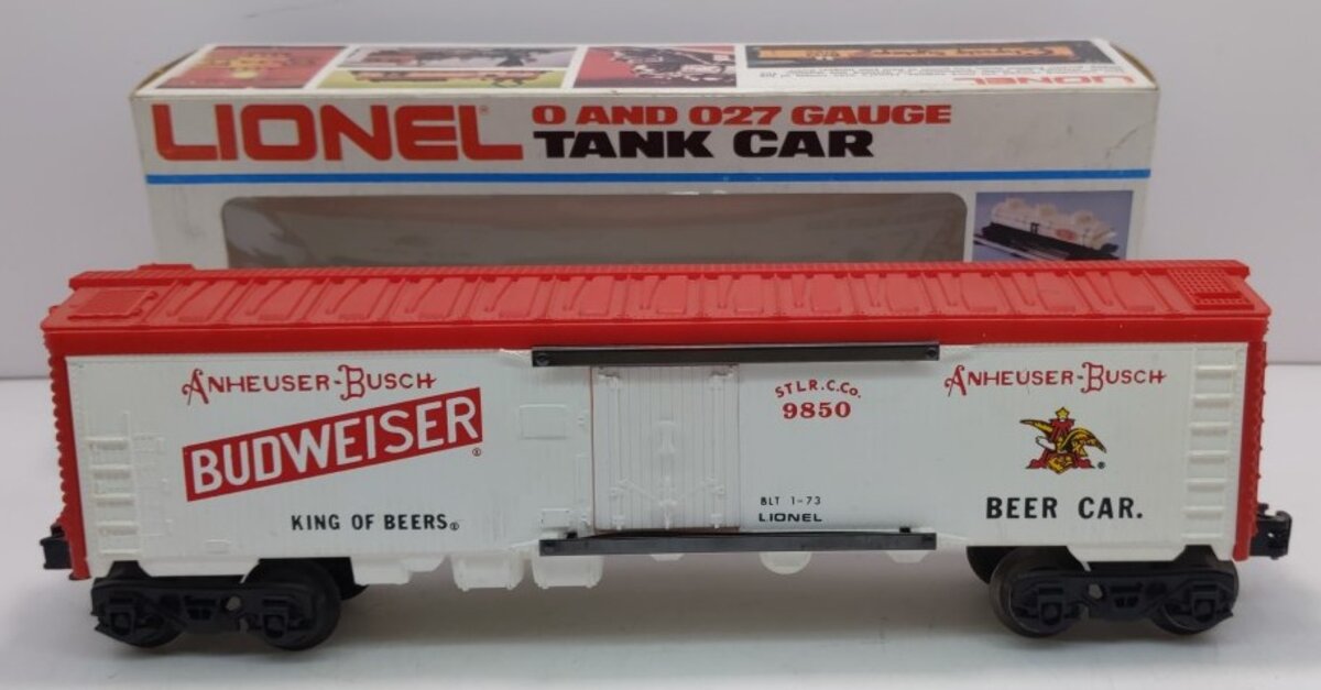 Lionel 6-9850 O Gauge Budweiser Beer Billboard Reefer – Trainz
