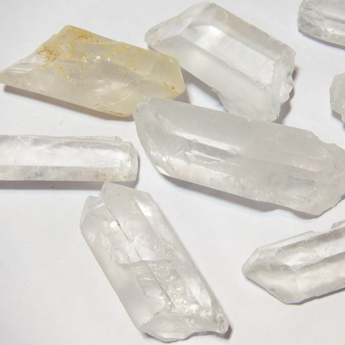 宝石探しトレジャーストーンパーク | 「 クリスタルリバー」で見つかる