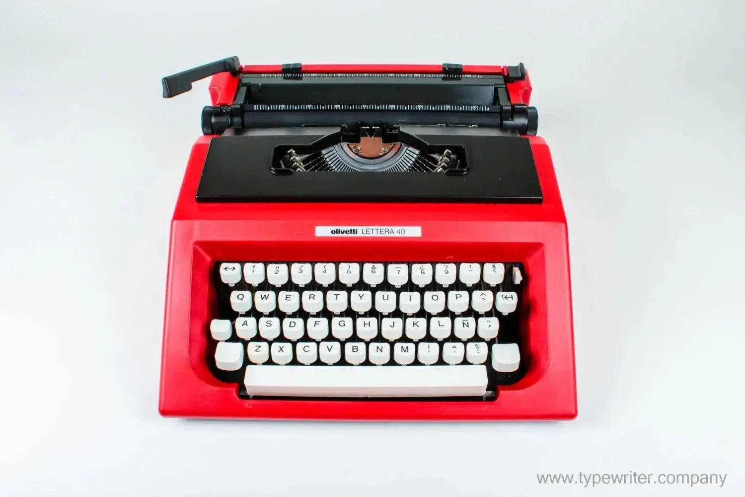 Olivetti Lettera 40/42 Red & Black, Vintage Manual Typewriter