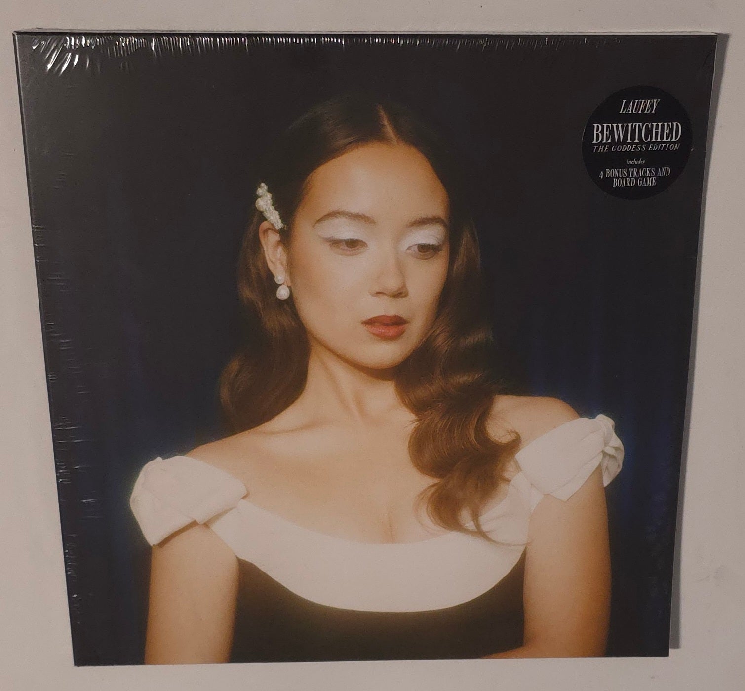 Laufey – Bewitched: The Goddess Edition (2024) (Limited Edition