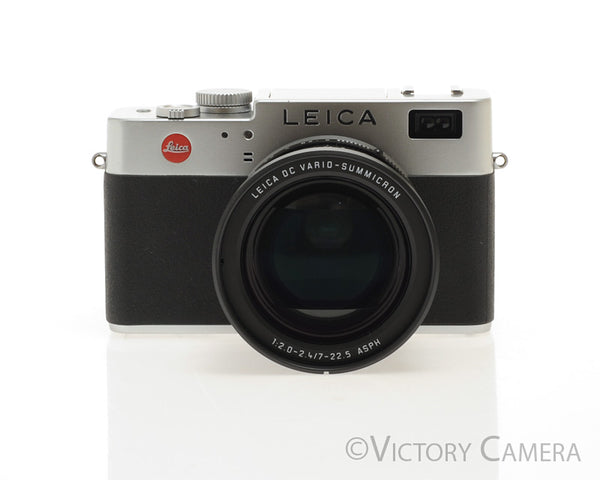 Leica Digilux 2 Chrome Digital w/ 28-90mm Vario-Summicron Lens [EXC]