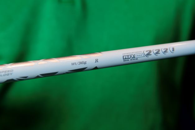 ゼクシオ12 ドライバーの振り方は？「シャフトのしなりを…」と石井良介