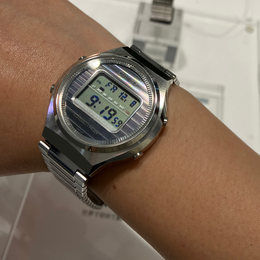 カシオトロン」が復刻！ カシオ計算機、時計事業50周年。初代デザイン