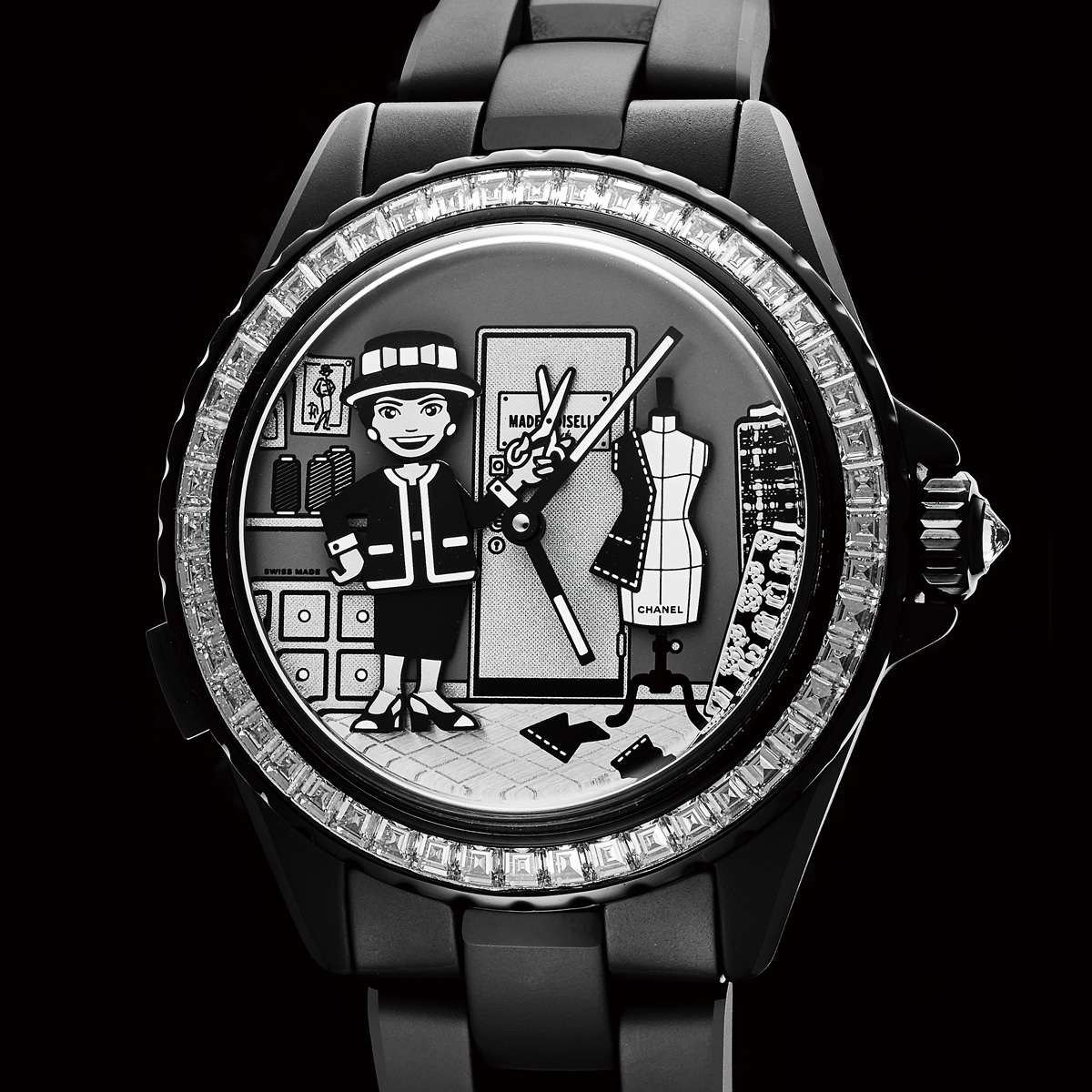 シャネルが2024年に発表した「J12」などの腕時計を振り返ると、内外装