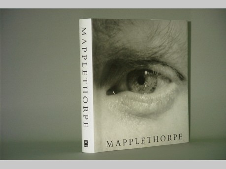 メイプルソープ写真集裁判、最高裁猥褻の基準見直し！映画からボカシが