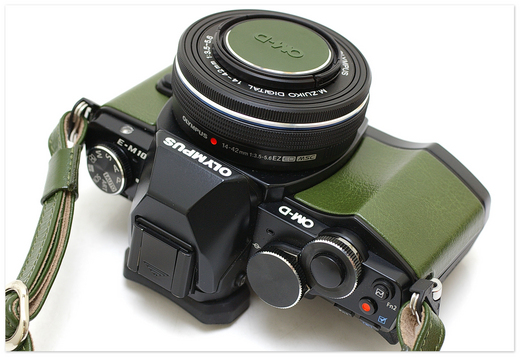 カメラの八百富｜OM-D E-M10 「リミテッドエディションキット Limited