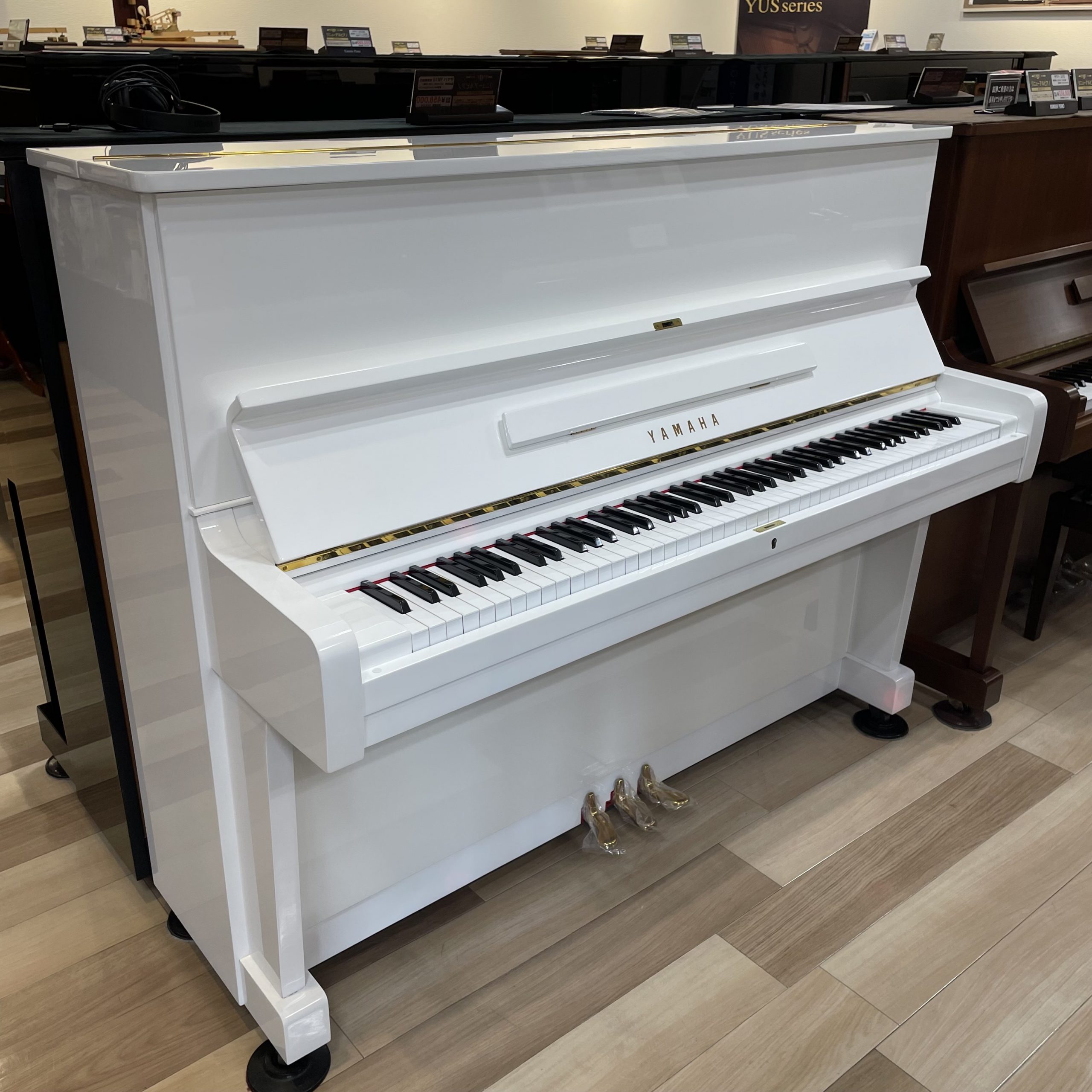 中古アップライトピアノ【ヤマハ／U1E(白)】愛知サロン - 矢木楽器