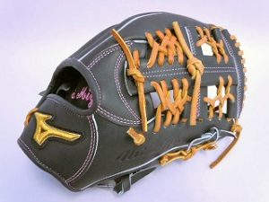 ミズノプロ硬式基本型「新井貴浩モデル」 – BB GALLERY