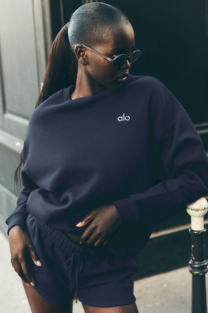 Accolade Crew Neck Pullover - Navy | ALO
