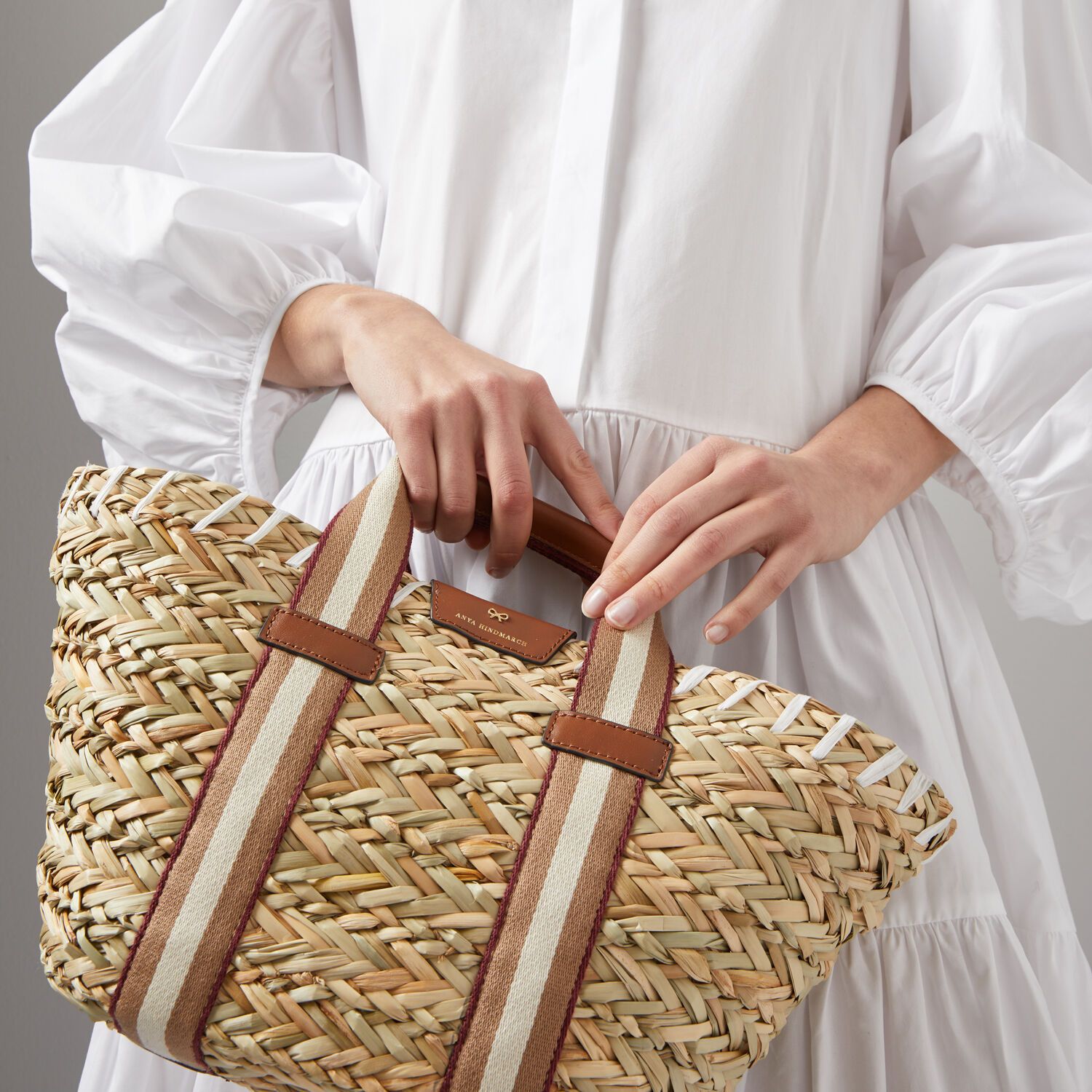 ビスポーク・ウォルトン・バスケット・スモール | Anya Hindmarch JP