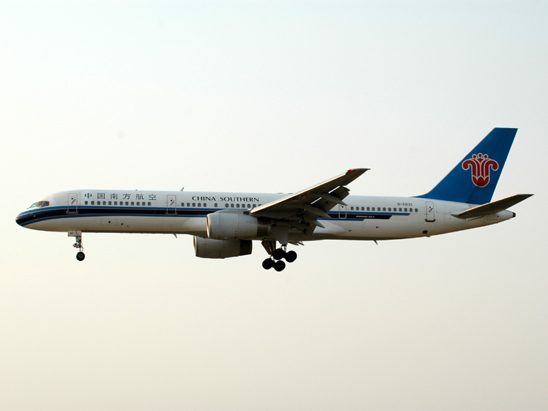 中国南方航空 B757-200