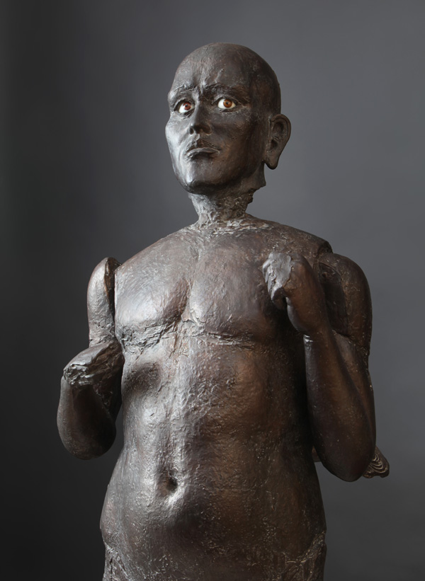 人体像に具象表現の可能性を追求――「彫刻家・細川宗英展」松本市美術館