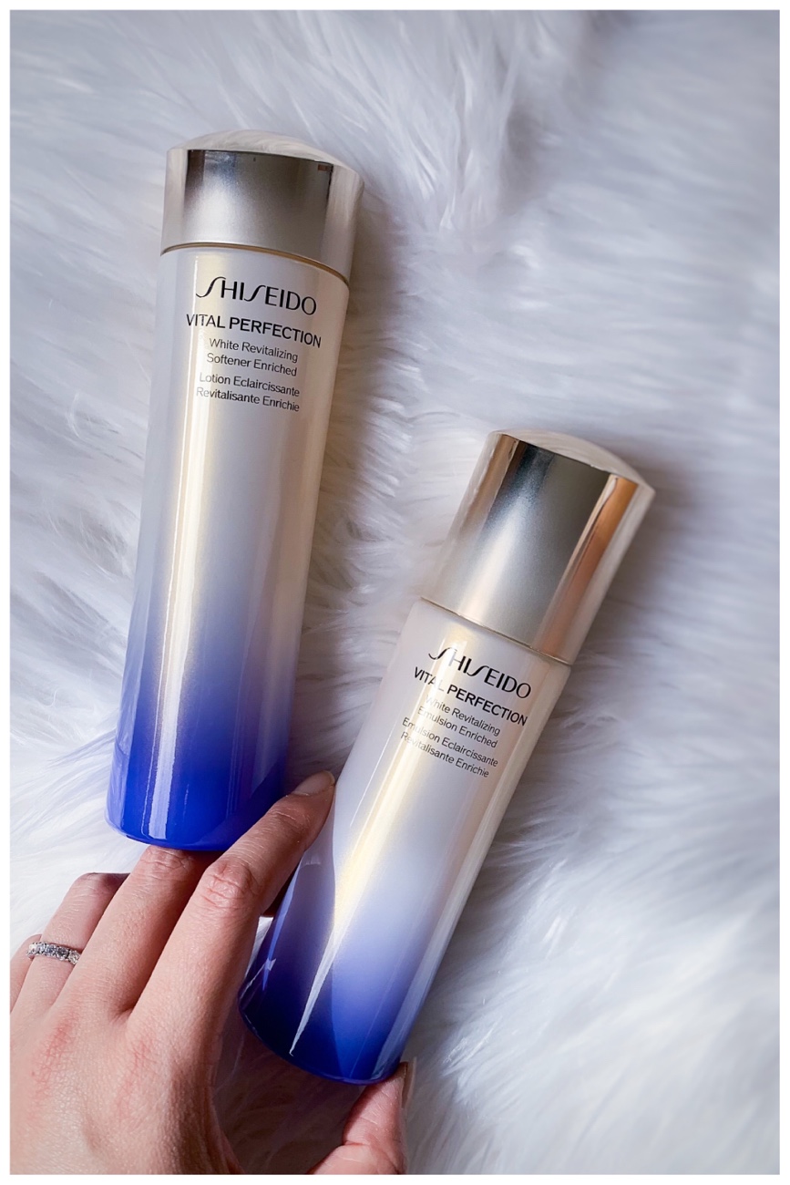 Shiseido Vital Perfection White Revitalizing softener and emulsion