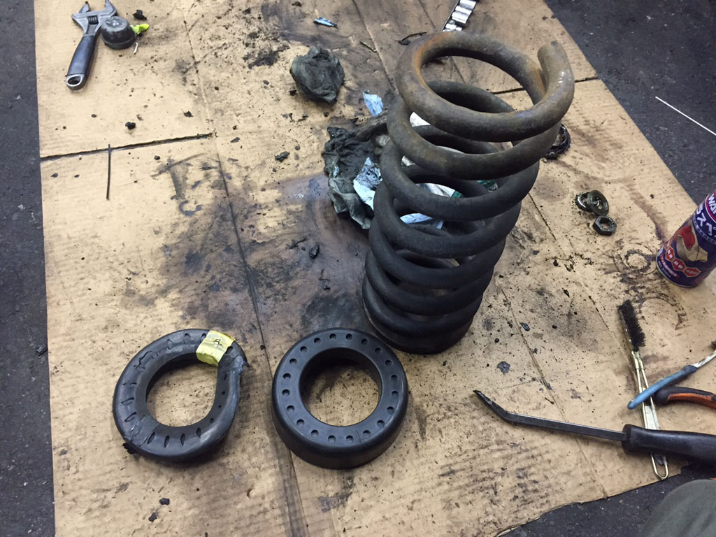 92y ダッジバンの修理続き | ダッジ・ジープ・クライスラー専門店 booget