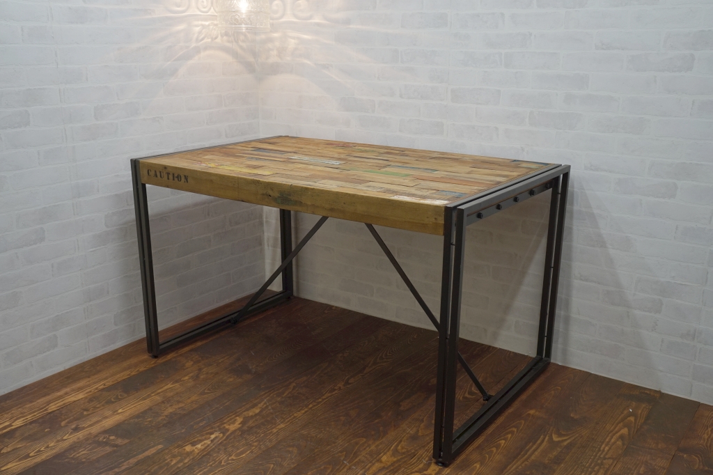 d-Bodhi ディーボディ インダストリアルダイニングテーブル | サークル