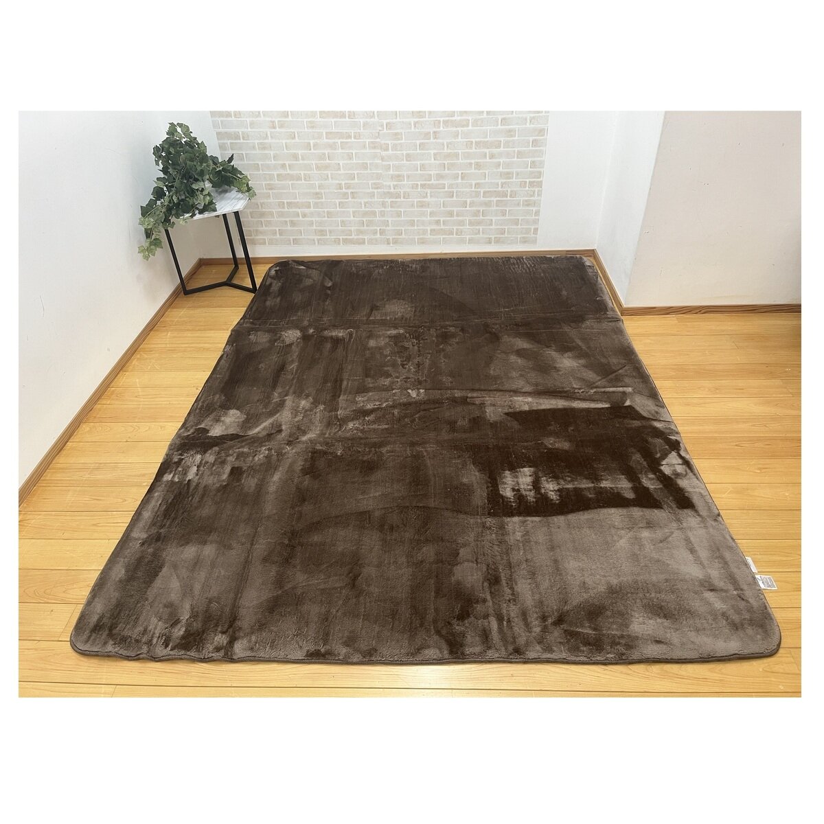 極厚フランネルラグ 低反発入り すべり止め付き 180cmx230cm ブラウン