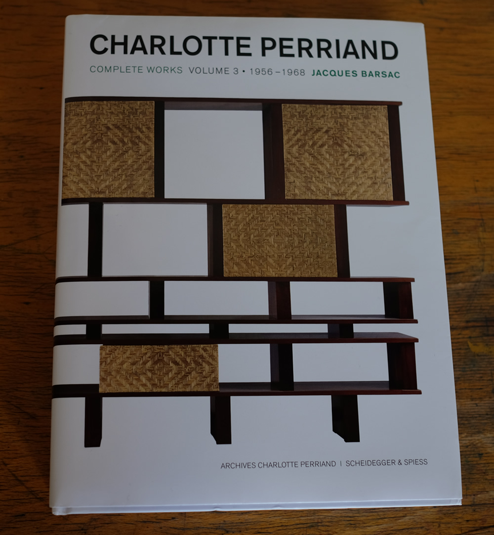 シャルロット・ペリアンの希少本 | soup / clozzet