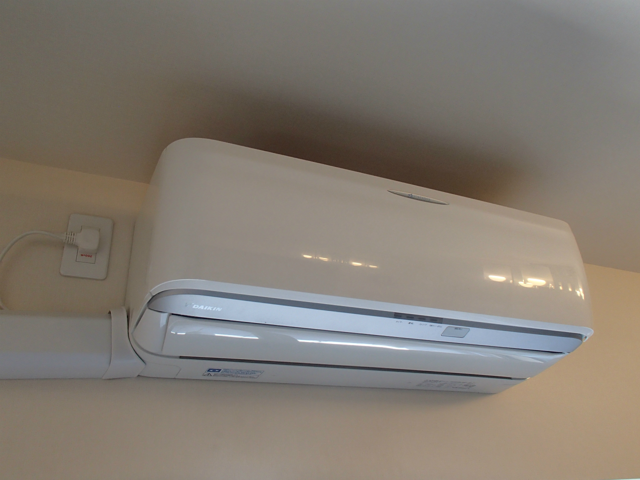 ダイキン2010年製お掃除エアコン | ハウスクリーニング日記