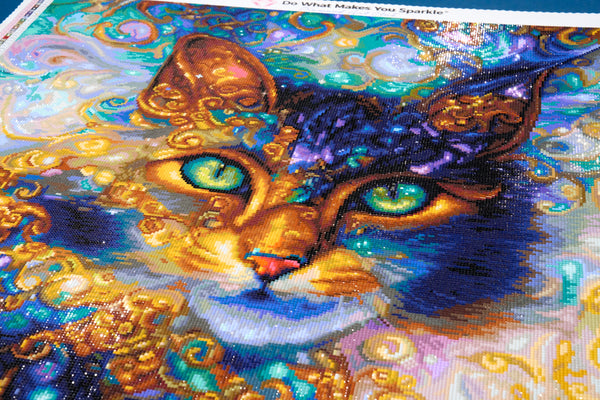 Chloe the Maine Coon Glitter Cat – Diamond Art Club