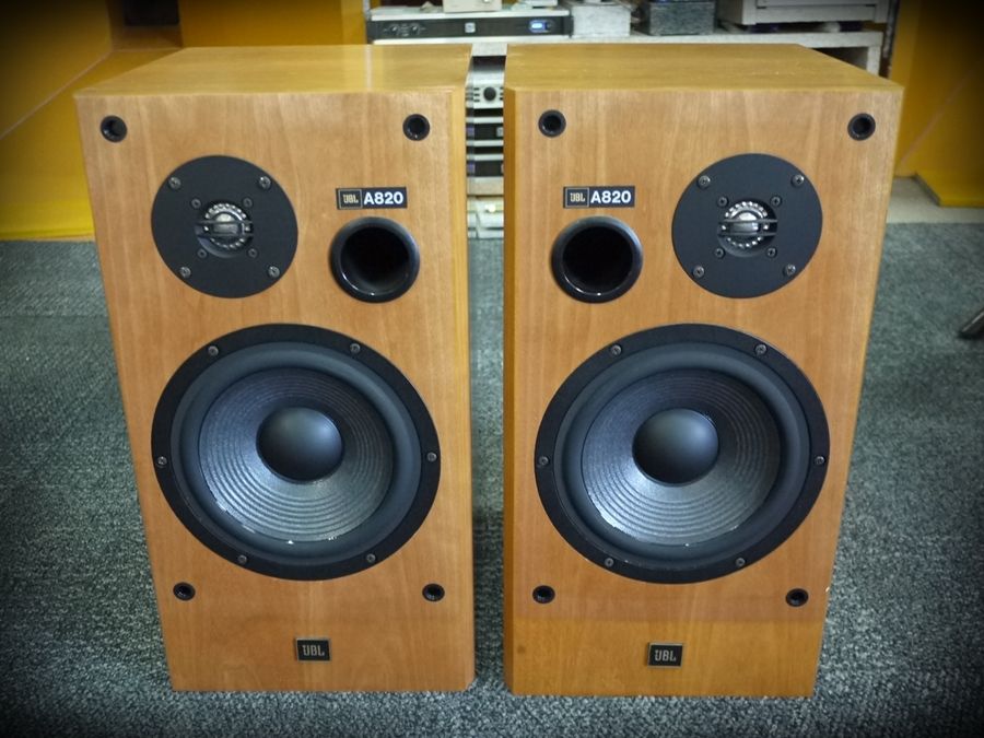 JBL A820 Vecchio