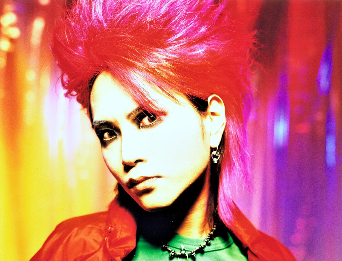 FOOL'S MATE ARCHIVES hide x HIDE