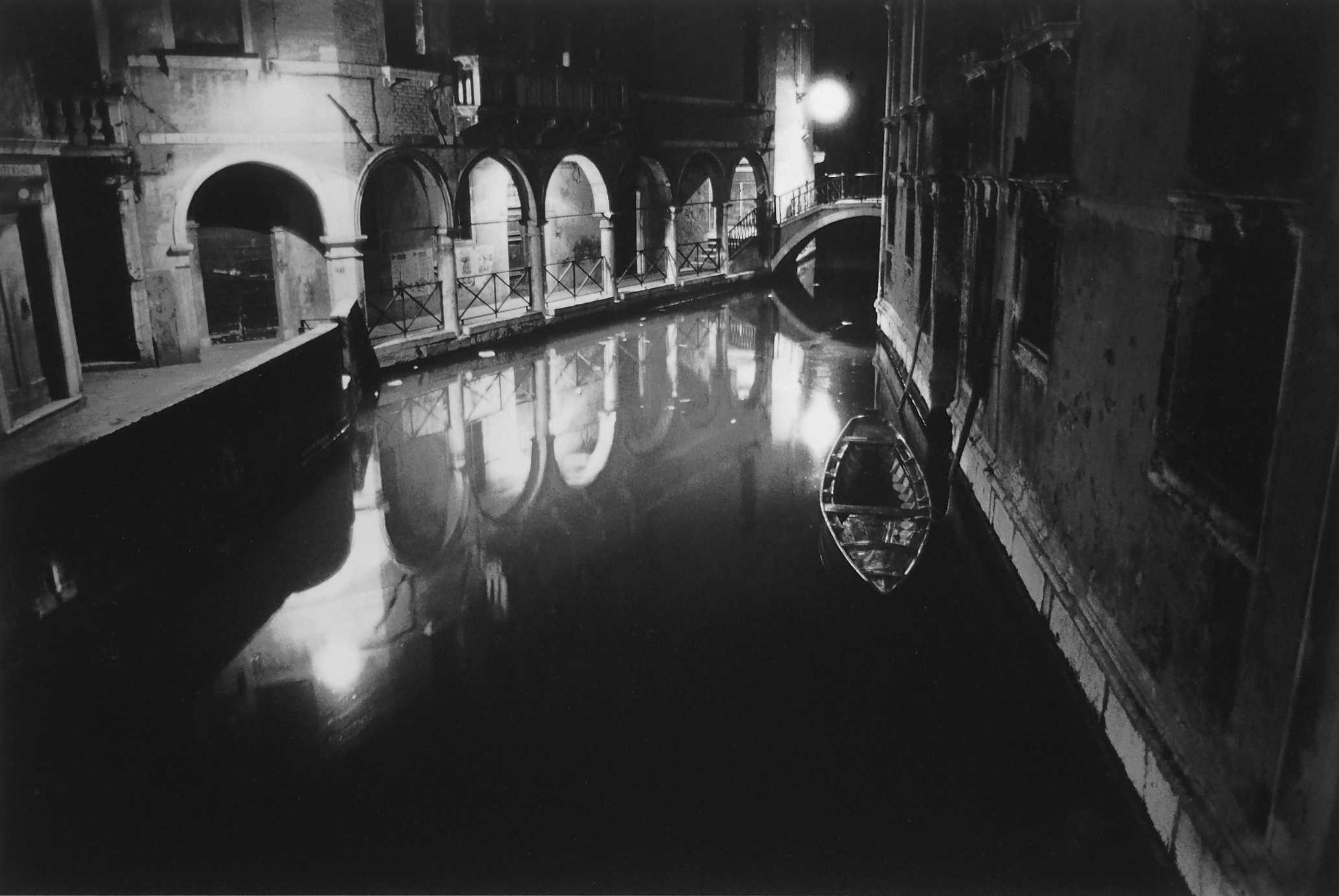 gallery bauhaus 奈良原一高写真展「ヴェネツィアの夜」