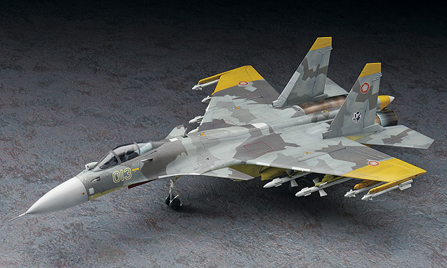 Su-33 フランカーD“エースコンバット 黄色の13” | 株式会社 ハセガワ