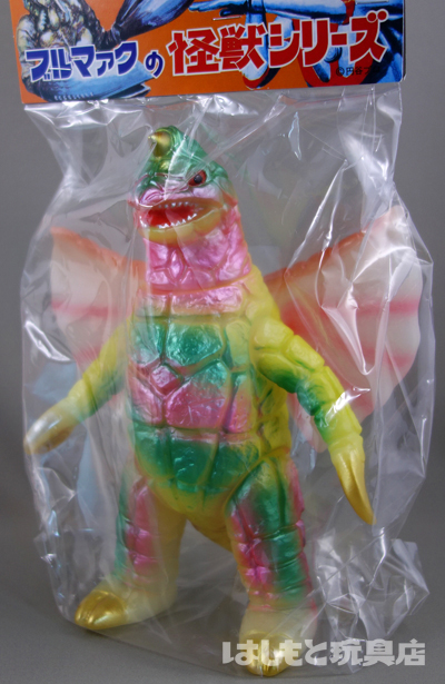 ブルマァク／ドラコ（羽根付き／乳白色成型） | 新潟の大人も子供も