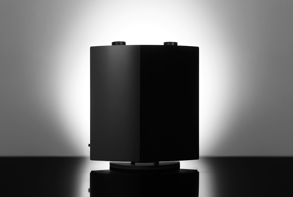 株式会社レボル、「オゾンで施術＆空間丸ごと除菌」1台2役のオゾン発生