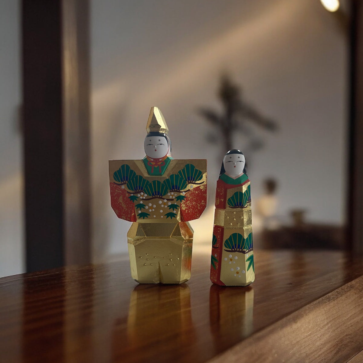 立雛（3号） 神泉作 – 奈良一刀彫 誠美堂