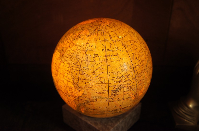 HOMEWARD [ホームワード] / 1930s フランスアンティーク 地球儀ランプ